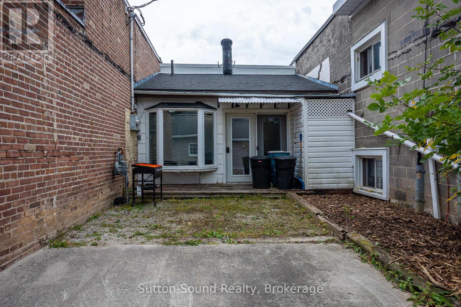 10 Yonge Street N, Arran-Elderslie, Ontario  N0H 2N0 - Photo 27 - X12429237