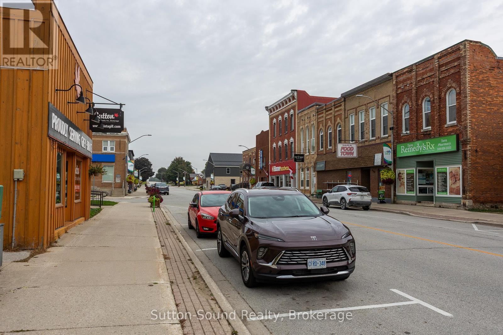 10 Yonge Street N, Arran-Elderslie, Ontario  N0H 2N0 - Photo 39 - X12429237