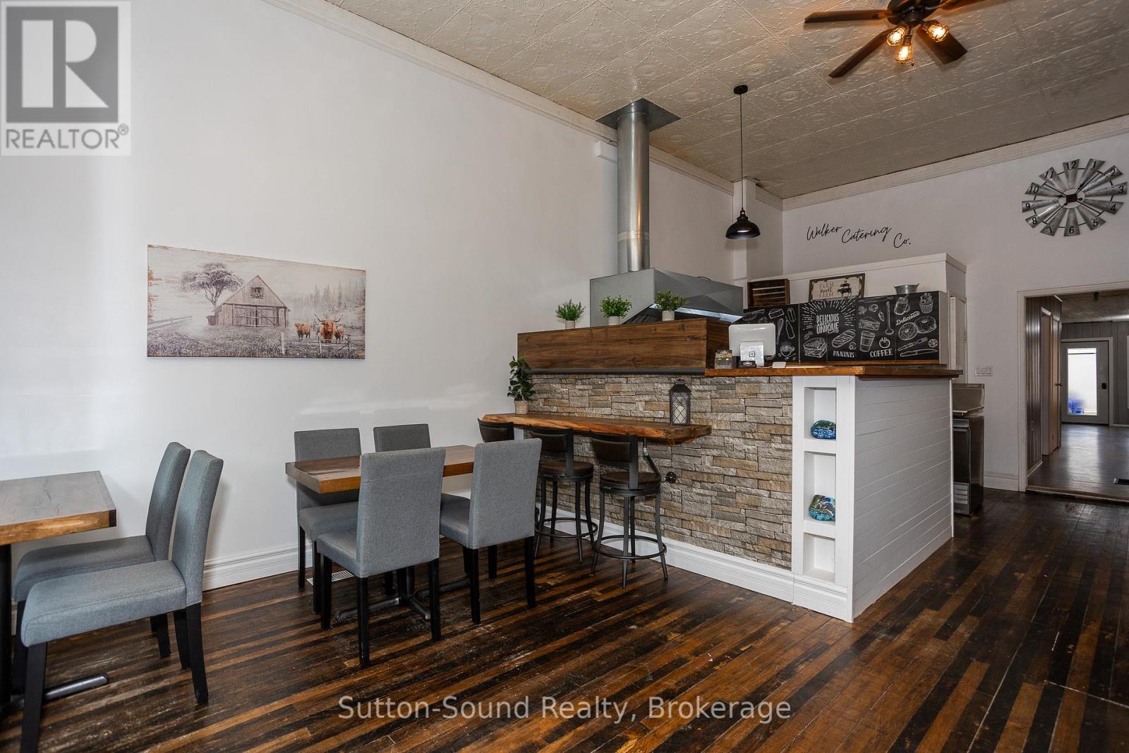 10 Yonge Street N, Arran-Elderslie, Ontario  N0H 2N0 - Photo 9 - X12429237
