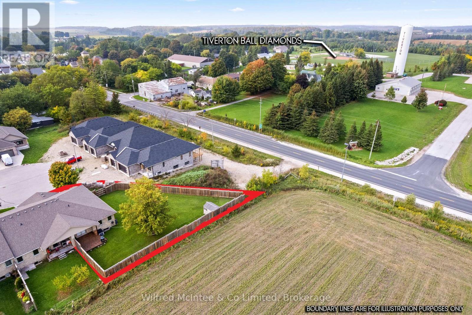22 Nyah Court, Kincardine, Ontario  N0G 2T0 - Photo 2 - X12429243
