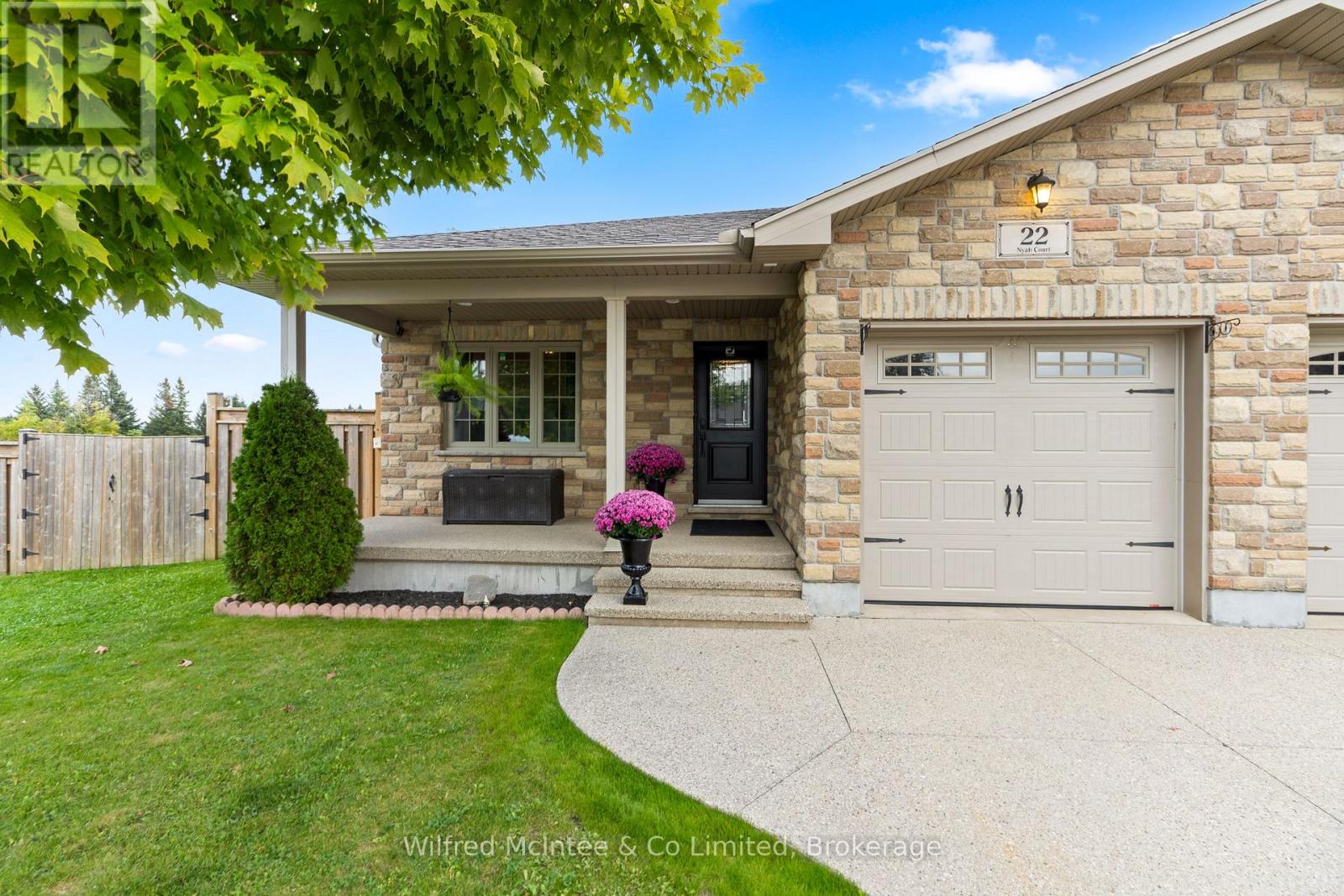 22 Nyah Court, Kincardine, Ontario  N0G 2T0 - Photo 3 - X12429243