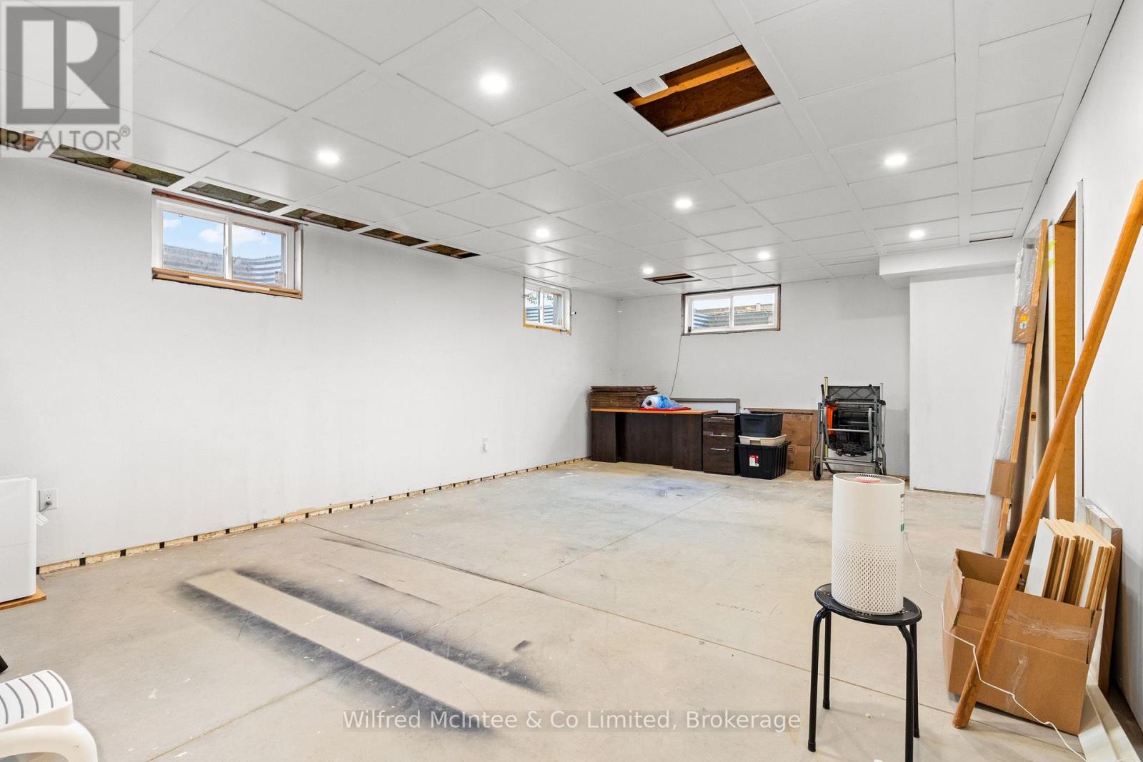 22 Nyah Court, Kincardine, Ontario  N0G 2T0 - Photo 30 - X12429243