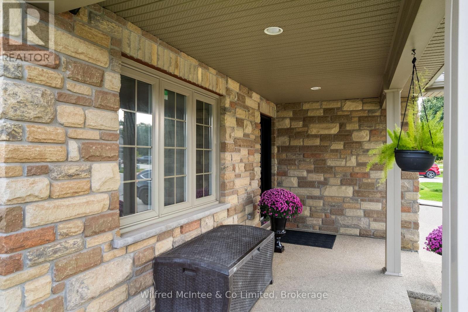 22 Nyah Court, Kincardine, Ontario  N0G 2T0 - Photo 6 - X12429243