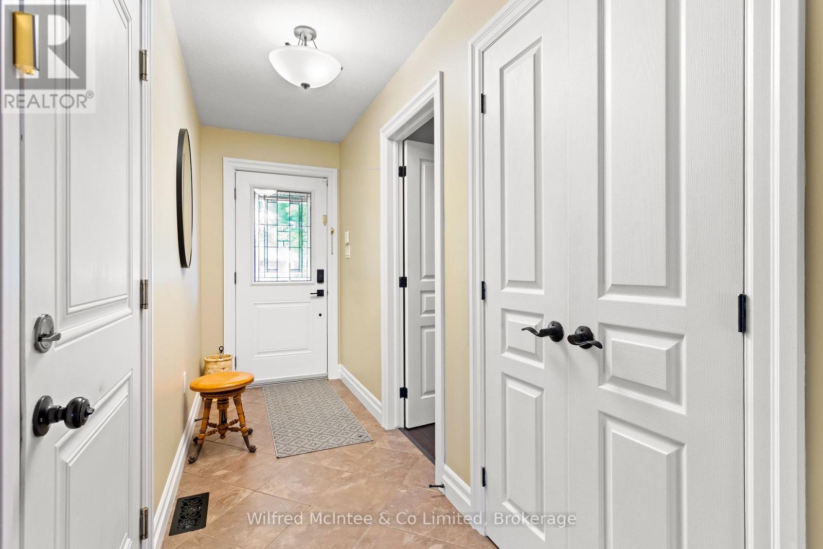 22 Nyah Court, Kincardine, Ontario  N0G 2T0 - Photo 8 - X12429243