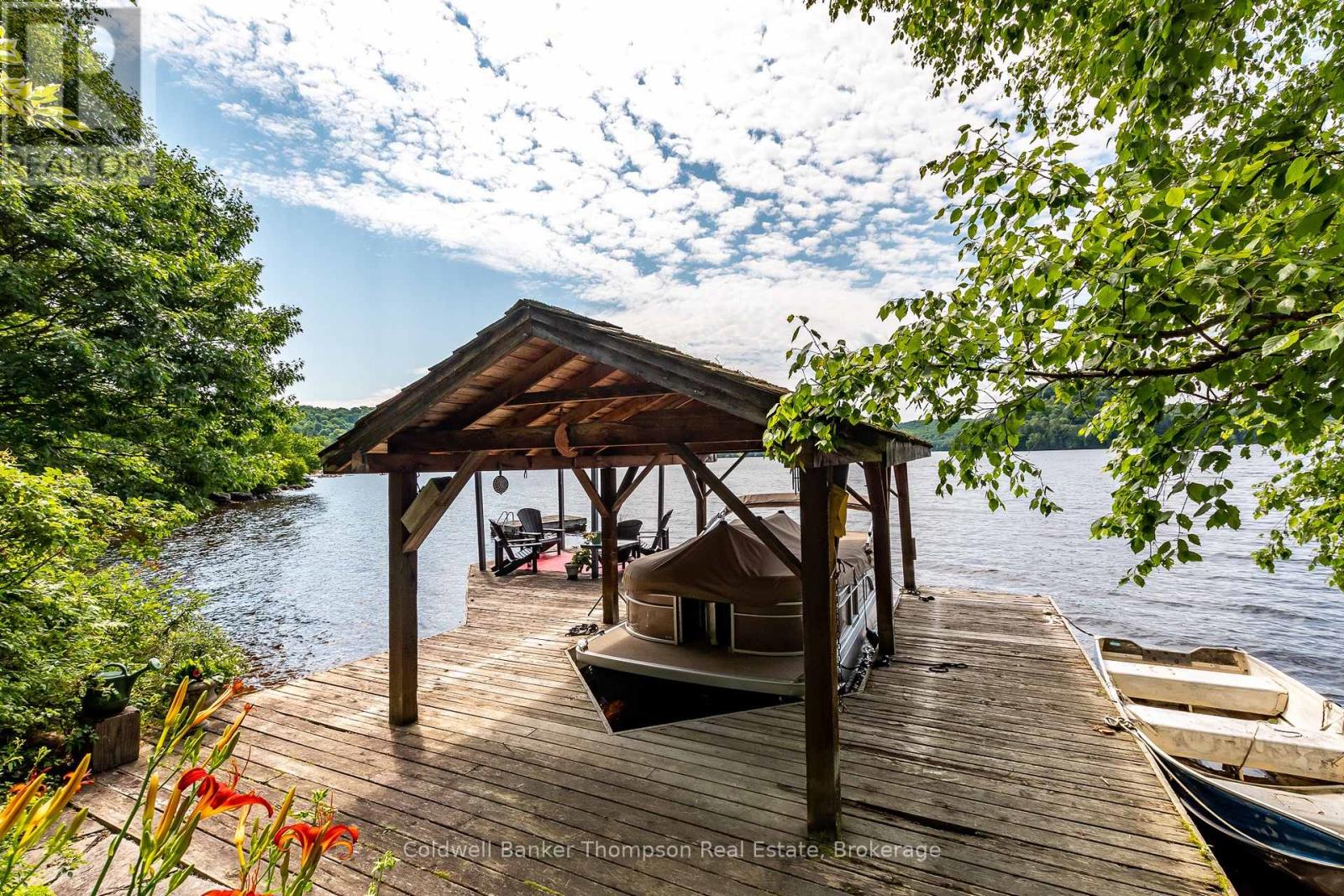 54 Rowan Drive, Huntsville, Ontario  P1H 2J2 - Photo 43 - X12429261