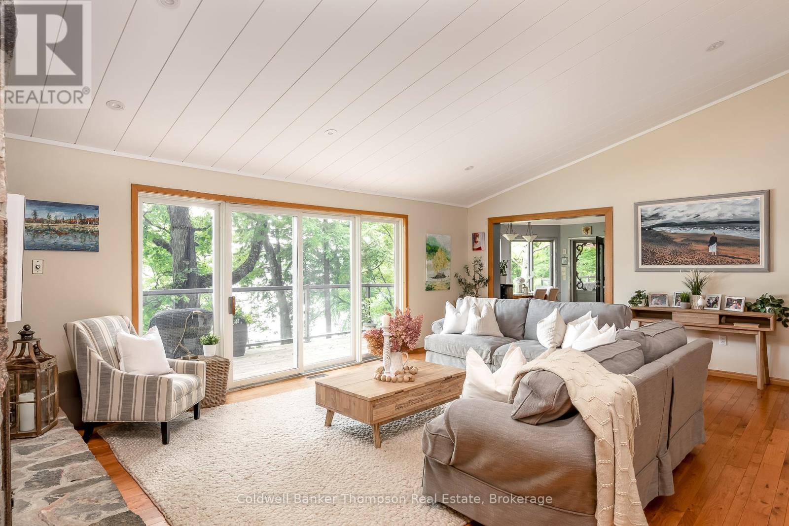 54 Rowan Drive, Huntsville, Ontario  P1H 2J2 - Photo 8 - X12429261