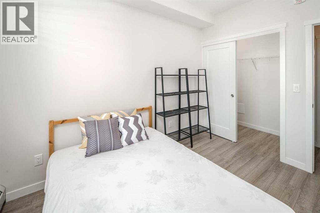 408, 30 Shawnee Common Sw, Calgary, Alberta  T2Y 0R1 - Photo 11 - A2260324