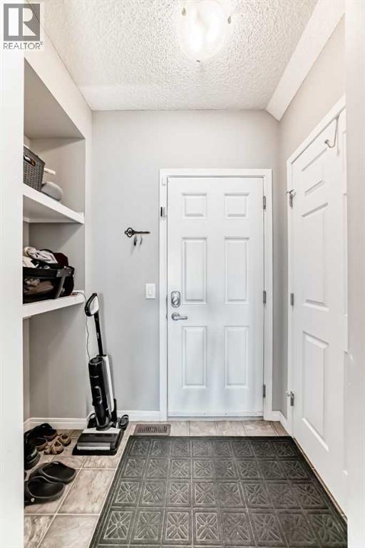 163 Osborne Rise Sw, Airdrie, Alberta  T4B 4A6 - Photo 14 - A2254785