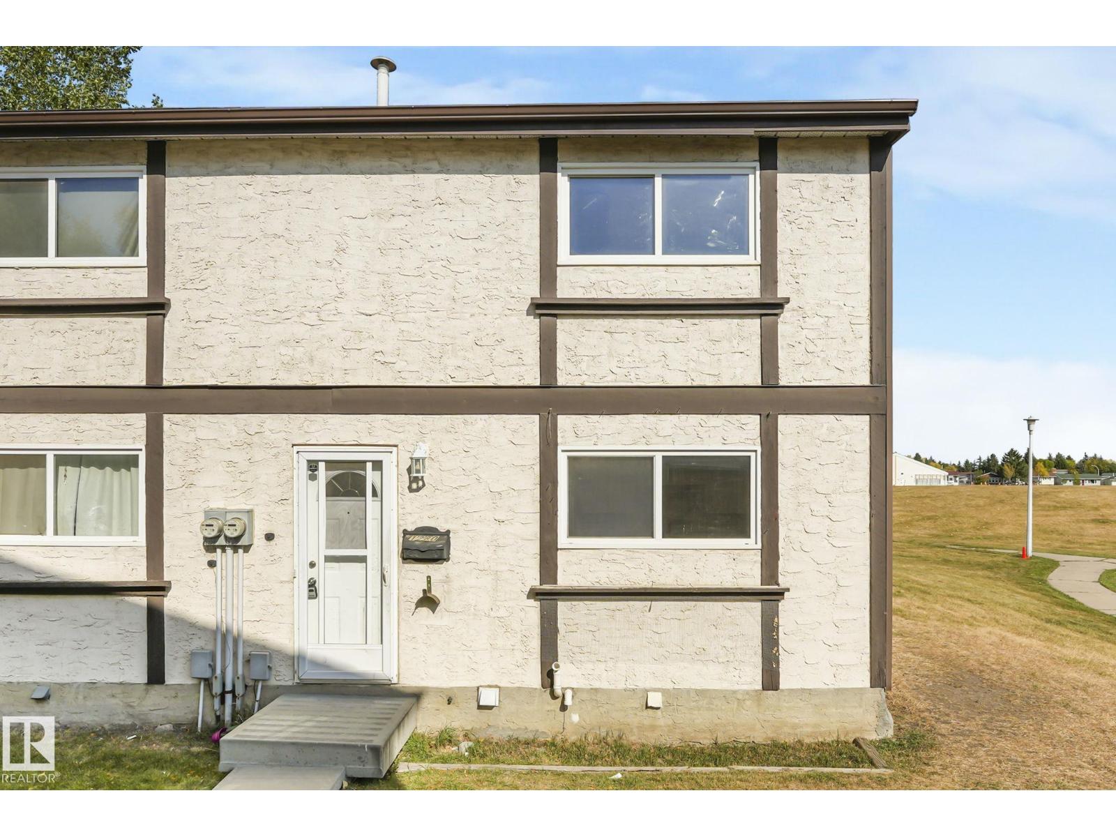 1280 LAKEWOOD RD W NW, Edmonton, Alberta
