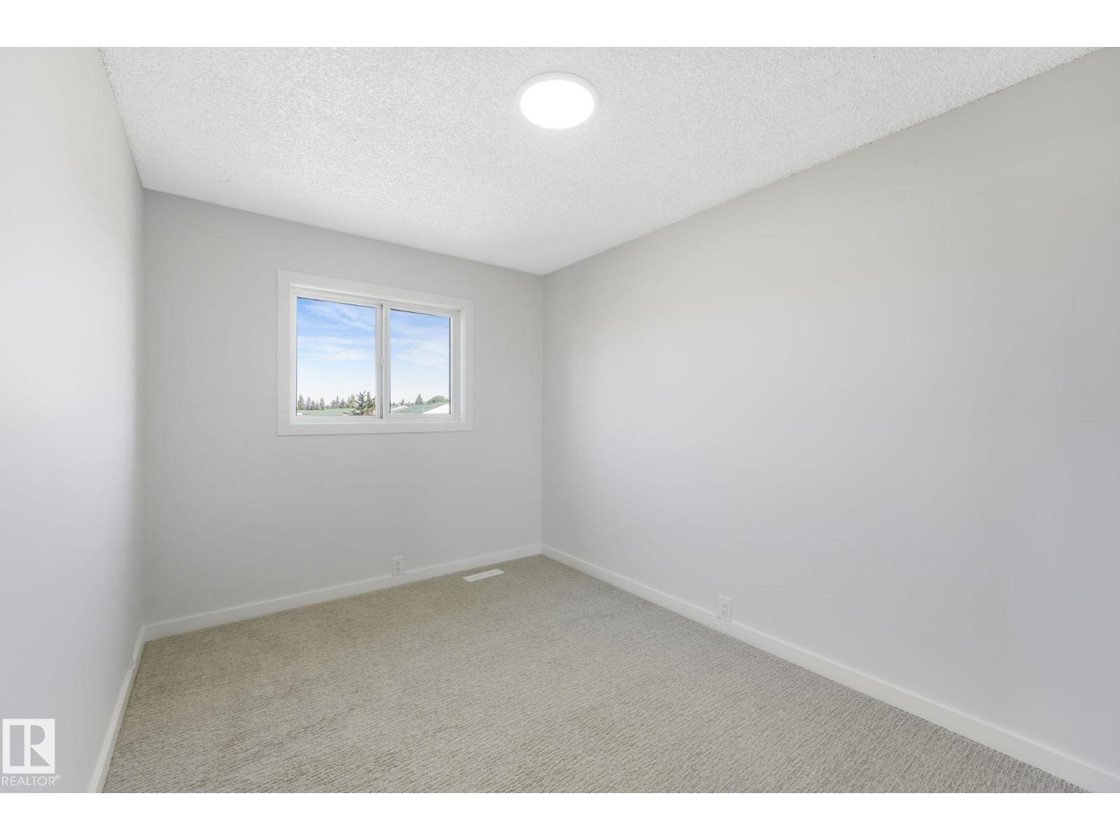 1280 Lakewood Rd W Nw, Edmonton, Alberta  T6K 3P2 - Photo 23 - E4459700