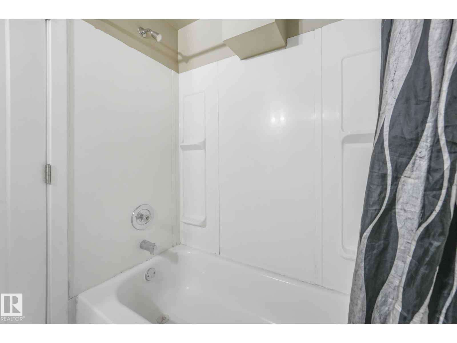 1280 Lakewood Rd W Nw, Edmonton, Alberta  T6K 3P2 - Photo 35 - E4459700