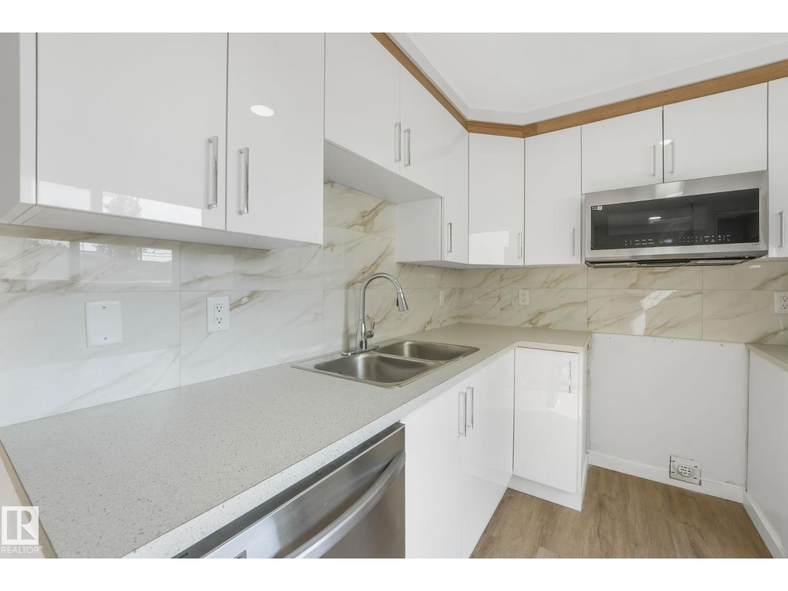 1280 Lakewood Rd W Nw, Edmonton, Alberta  T6K 3P2 - Photo 8 - E4459700