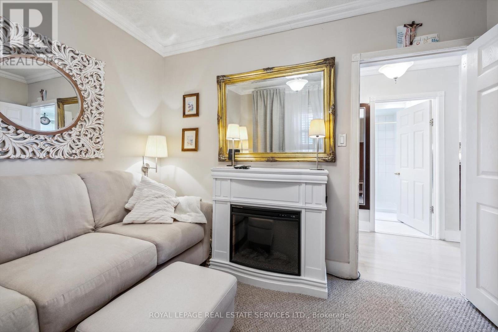 1059 Westmount Avenue, Mississauga, Ontario  L5E 1X5 - Photo 21 - W12429071