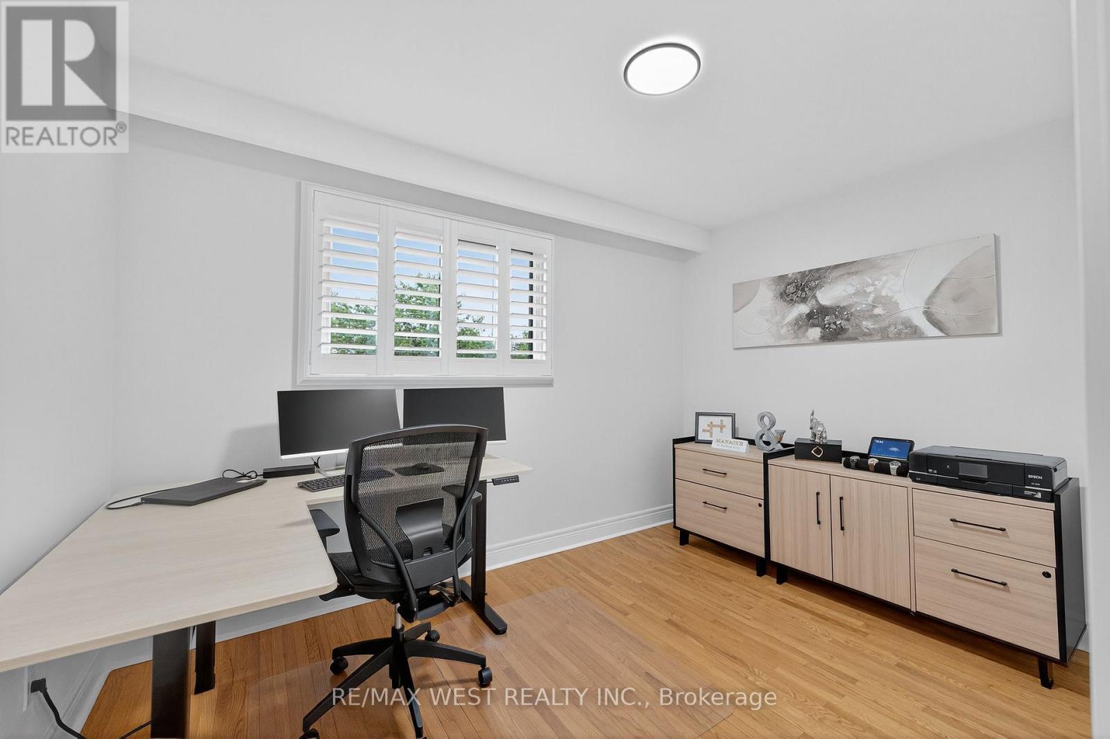 43 St Georges Boulevard, Toronto, Ontario  M9R 1X3 - Photo 26 - W12429072