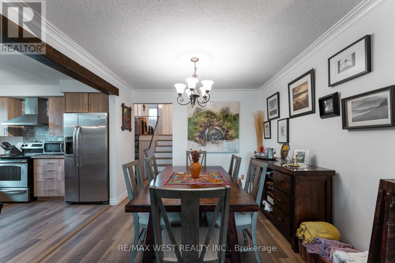 330 Pellatt Avenue, Toronto, Ontario  M9N 3P3 - Photo 14 - W12429094
