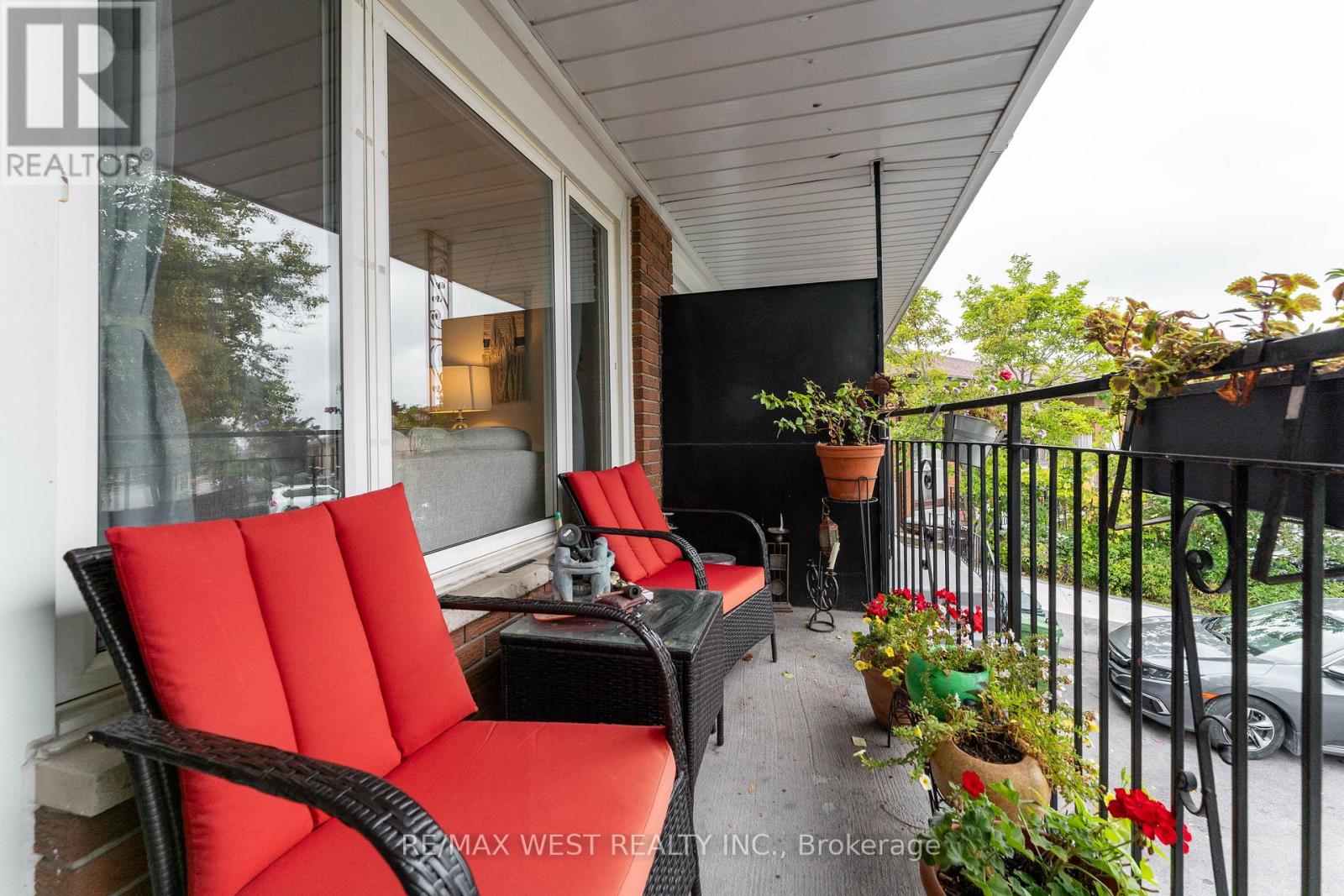 330 Pellatt Avenue, Toronto, Ontario  M9N 3P3 - Photo 16 - W12429094