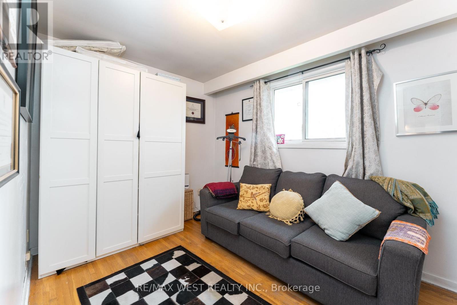 330 Pellatt Avenue, Toronto, Ontario  M9N 3P3 - Photo 22 - W12429094
