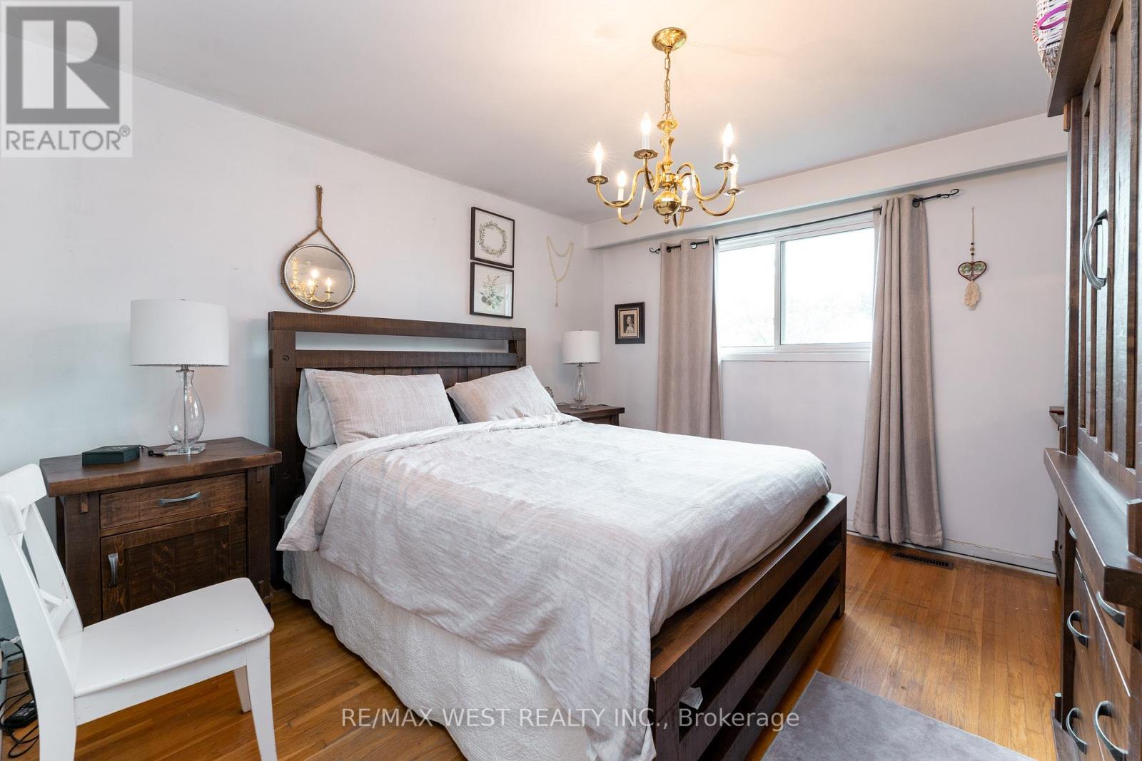 330 Pellatt Avenue, Toronto, Ontario  M9N 3P3 - Photo 23 - W12429094