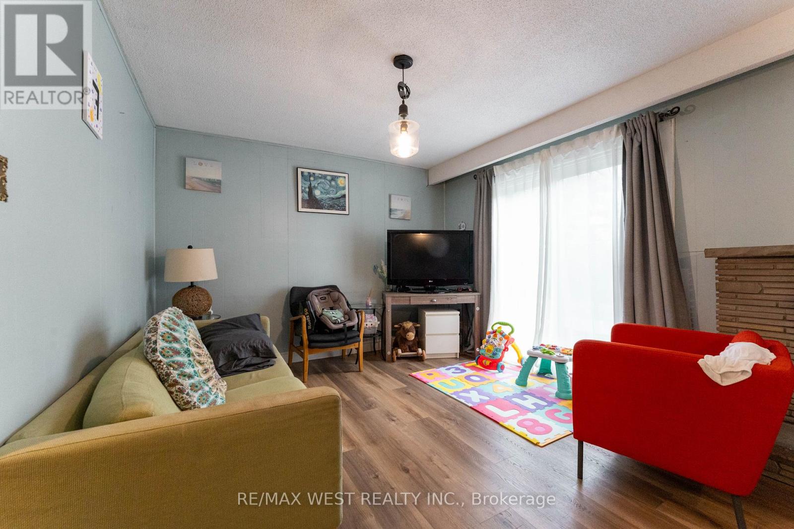 330 Pellatt Avenue, Toronto, Ontario  M9N 3P3 - Photo 31 - W12429094