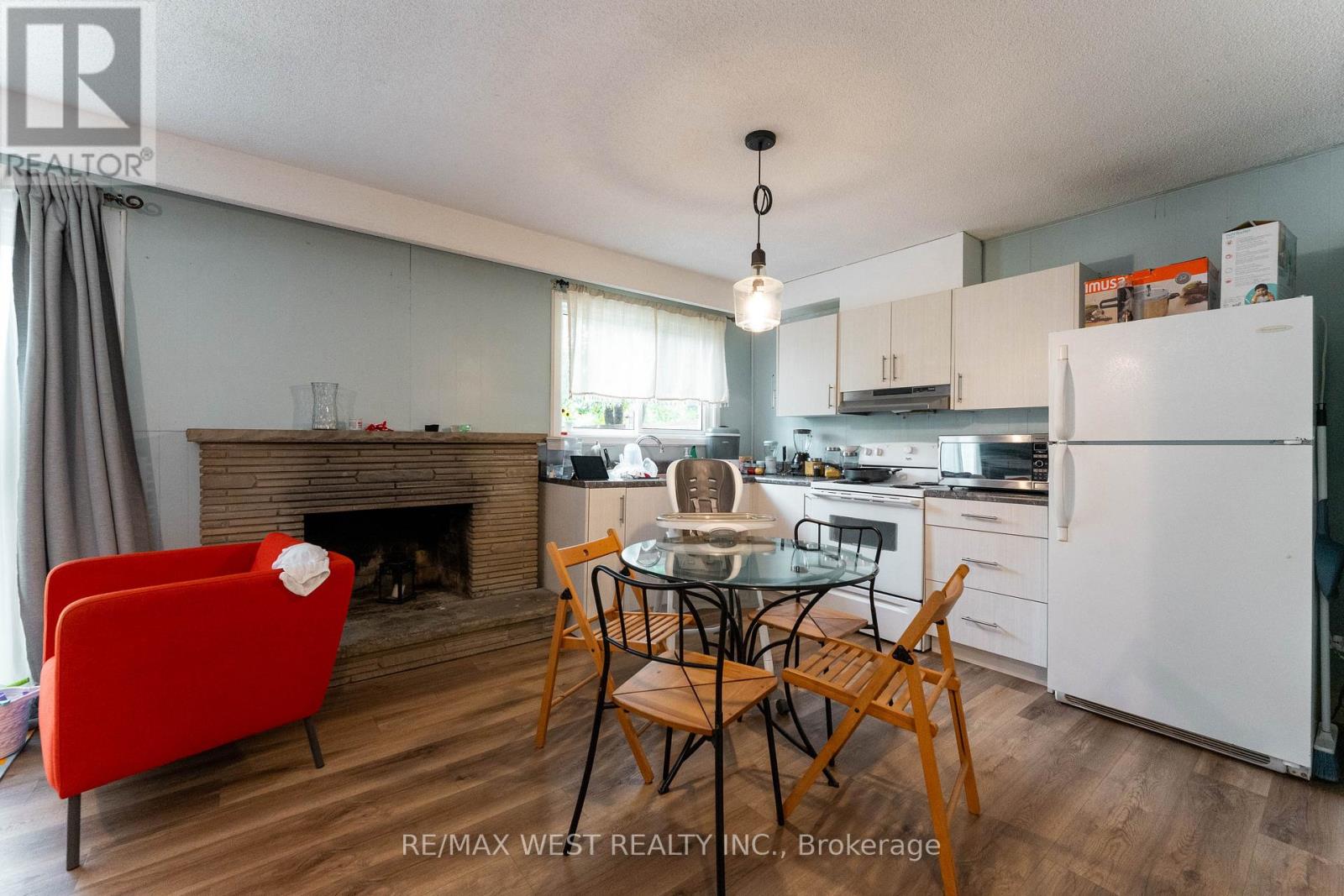 330 Pellatt Avenue, Toronto, Ontario  M9N 3P3 - Photo 32 - W12429094