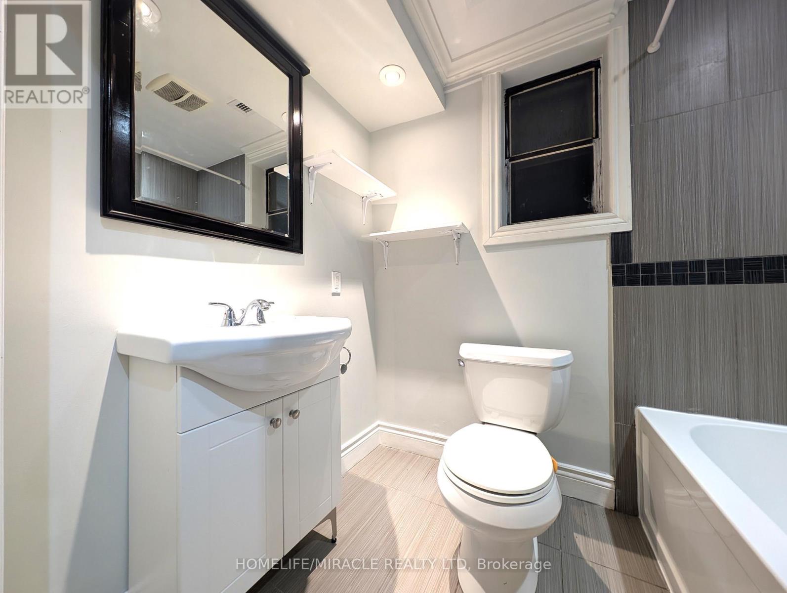 57 Manitoba Street, Toronto, Ontario  M8Y 1E1 - Photo 20 - W12429099
