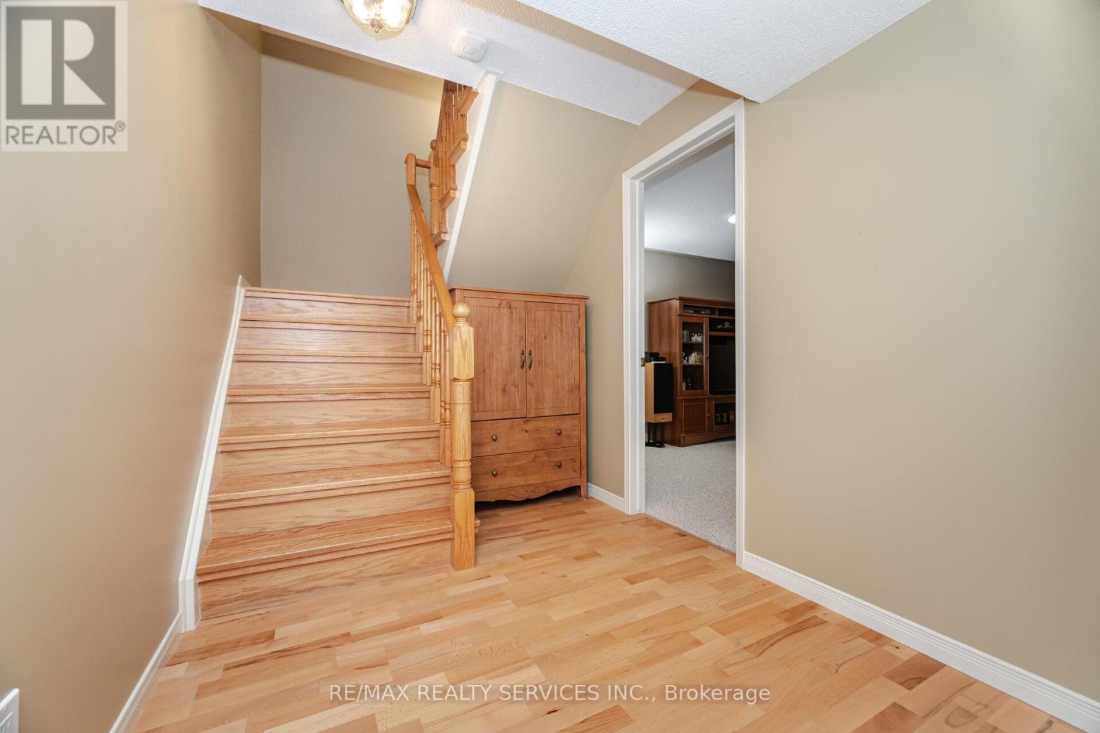 8 Inwood Place, Brampton, Ontario  L6R 1T2 - Photo 28 - W12429103
