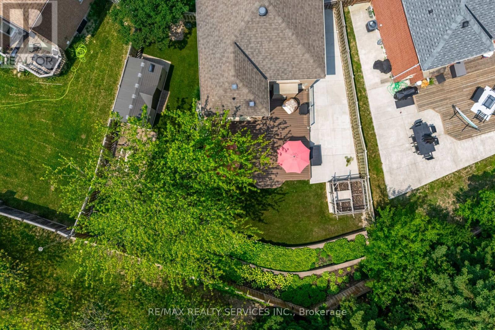 8 Inwood Place, Brampton, Ontario  L6R 1T2 - Photo 43 - W12429103