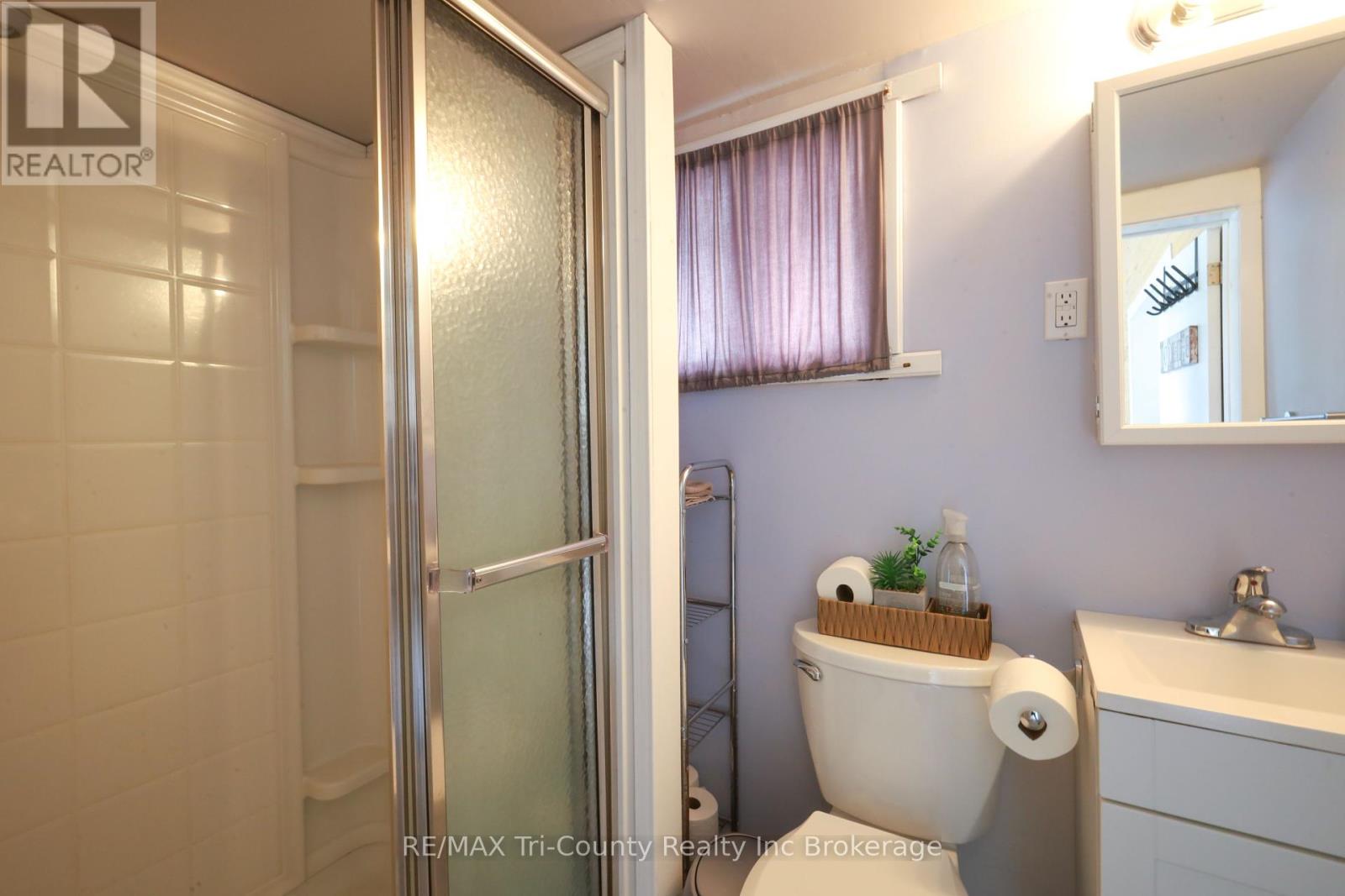 4 Palin Street, Norfolk (Long Point), Ontario  N0E 1M0 - Photo 16 - X12429155