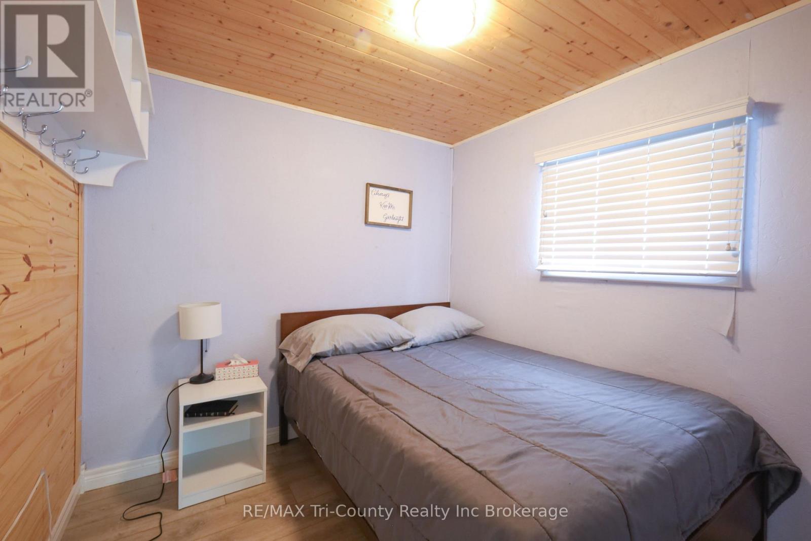 4 Palin Street, Norfolk (Long Point), Ontario  N0E 1M0 - Photo 17 - X12429155
