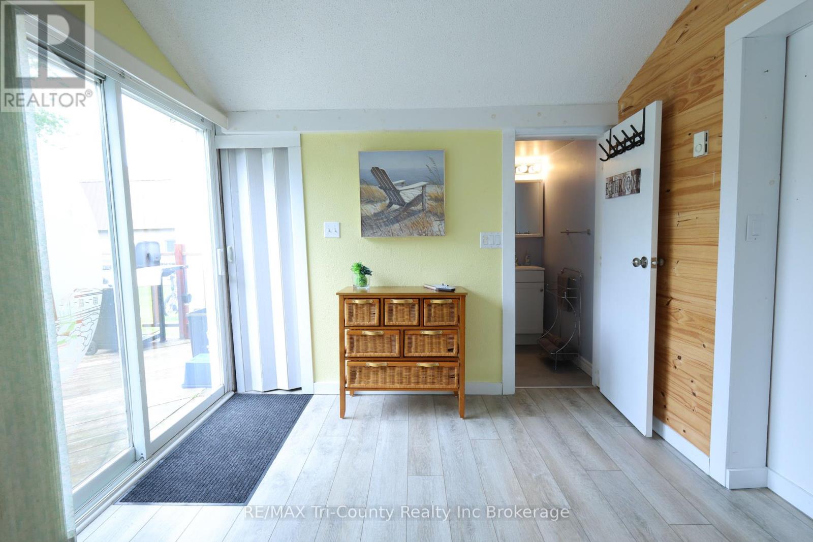 4 Palin Street, Norfolk (Long Point), Ontario  N0E 1M0 - Photo 19 - X12429155