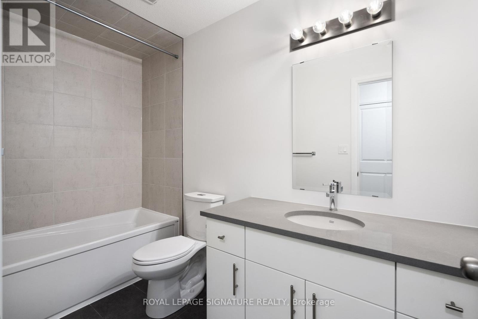 56 - 56 Thatcher Drive E, Guelph, Ontario  N1L 1B3 - Photo 3 - X12429074
