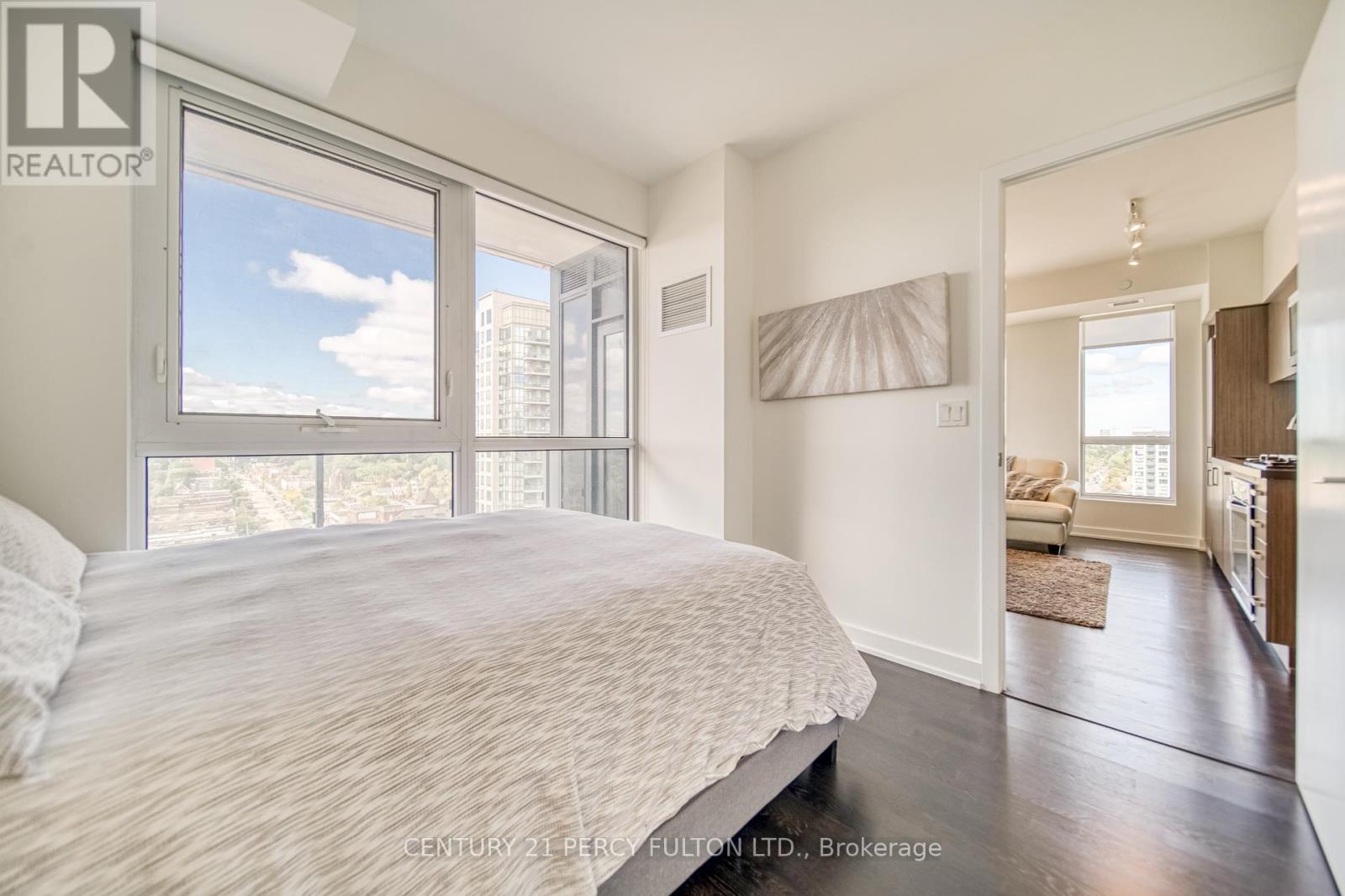 1211 - 501 St. Clair Avenue W, Toronto, Ontario  M5P 0A2 - Photo 13 - C12429177