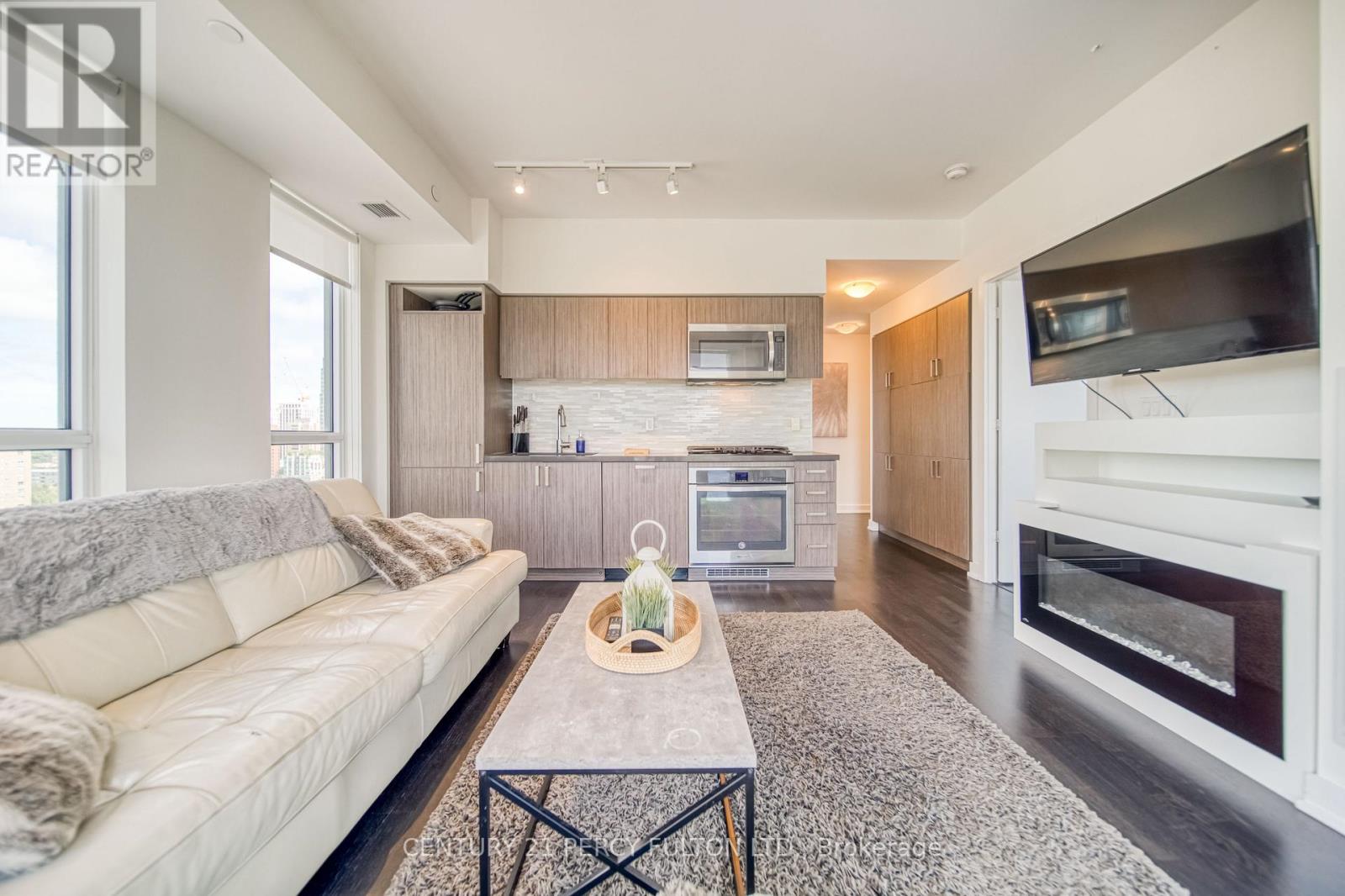 1211 - 501 St. Clair Avenue W, Toronto, Ontario  M5P 0A2 - Photo 8 - C12429177