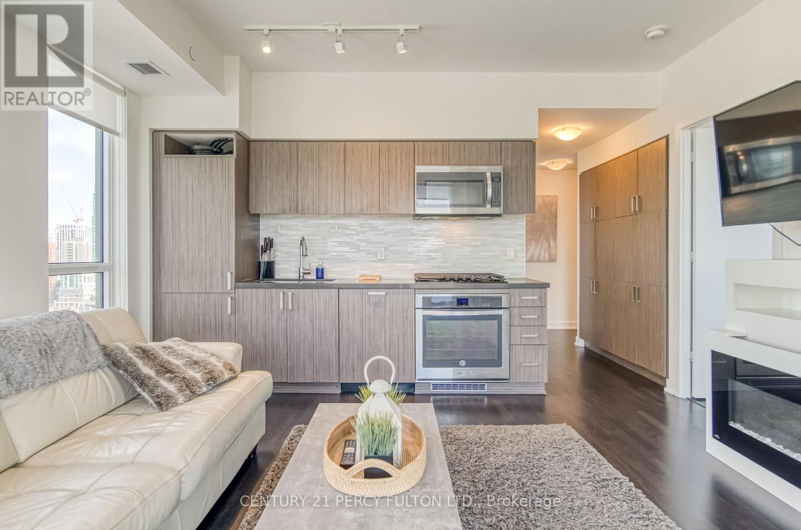 1211 - 501 St. Clair Avenue W, Toronto, Ontario  M5P 0A2 - Photo 9 - C12429177