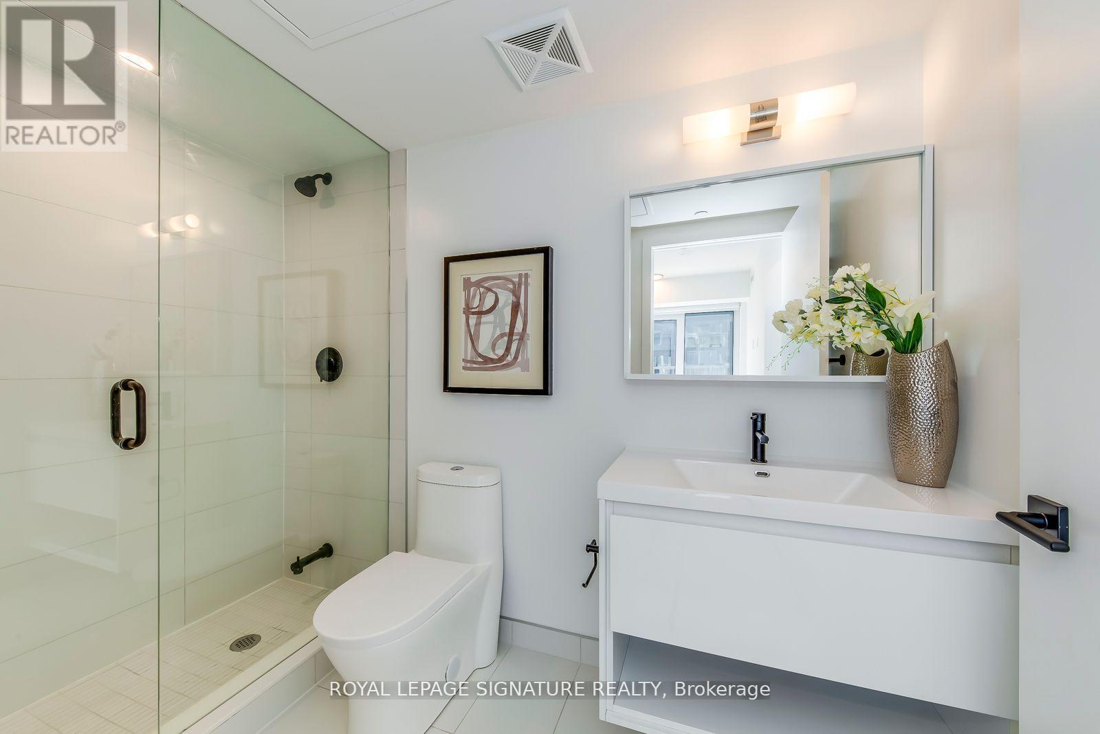 1003 - 2 Augusta Avenue, Toronto, Ontario  M5V 0T3 - Photo 10 - C12429186