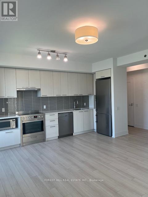 412 - 310 Tweedsmuir Avenue, Toronto, Ontario  M5P 2Y2 - Photo 8 - C12429220