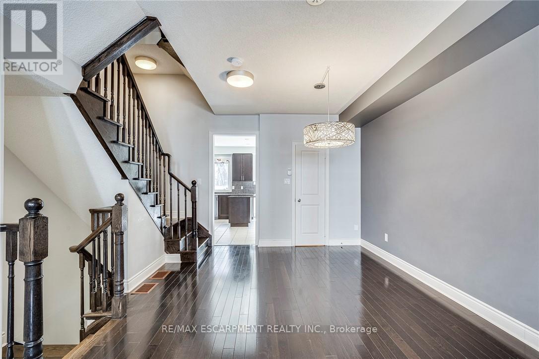 3 Johnson Farm Lane, Toronto, Ontario  M2N 0G6 - Photo 10 - C12429224