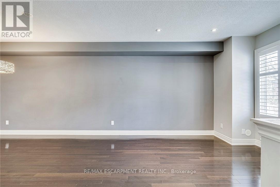 3 Johnson Farm Lane, Toronto, Ontario  M2N 0G6 - Photo 15 - C12429224