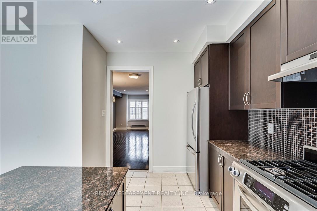 3 Johnson Farm Lane, Toronto, Ontario  M2N 0G6 - Photo 22 - C12429224