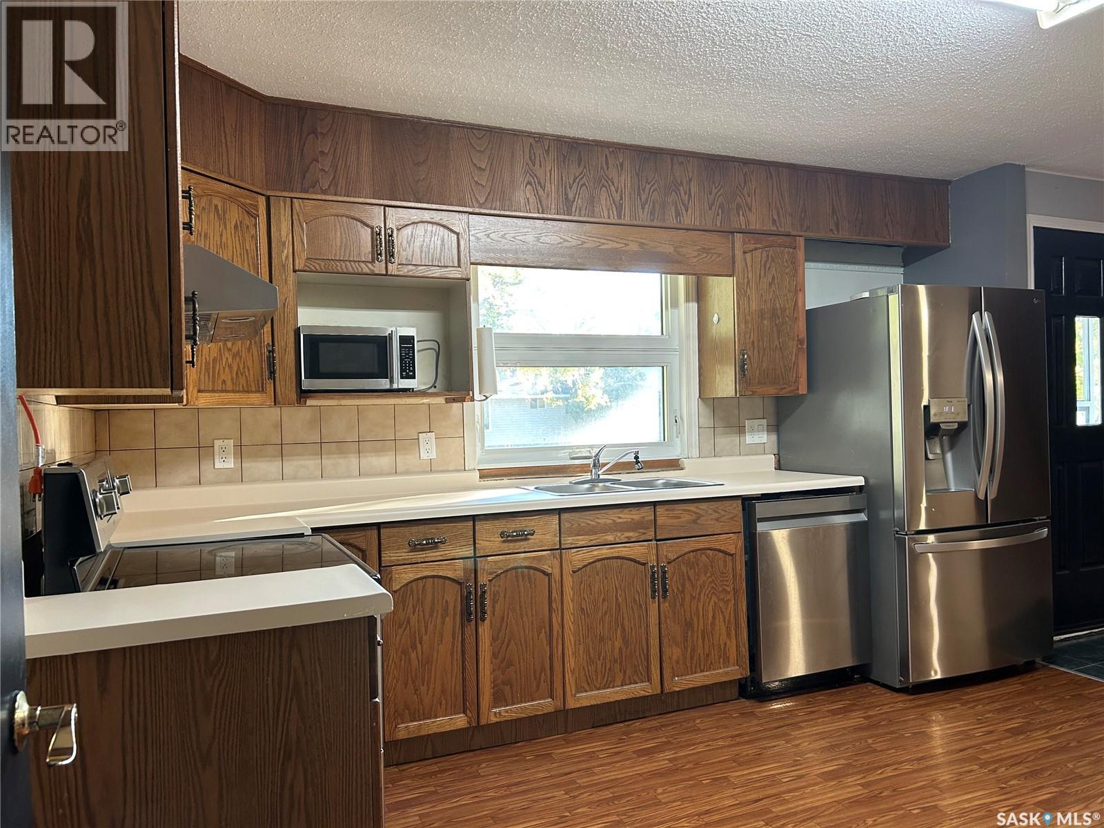256 Duncan Road, Estevan, Saskatchewan  S4A 0A4 - Photo 3 - SK019464