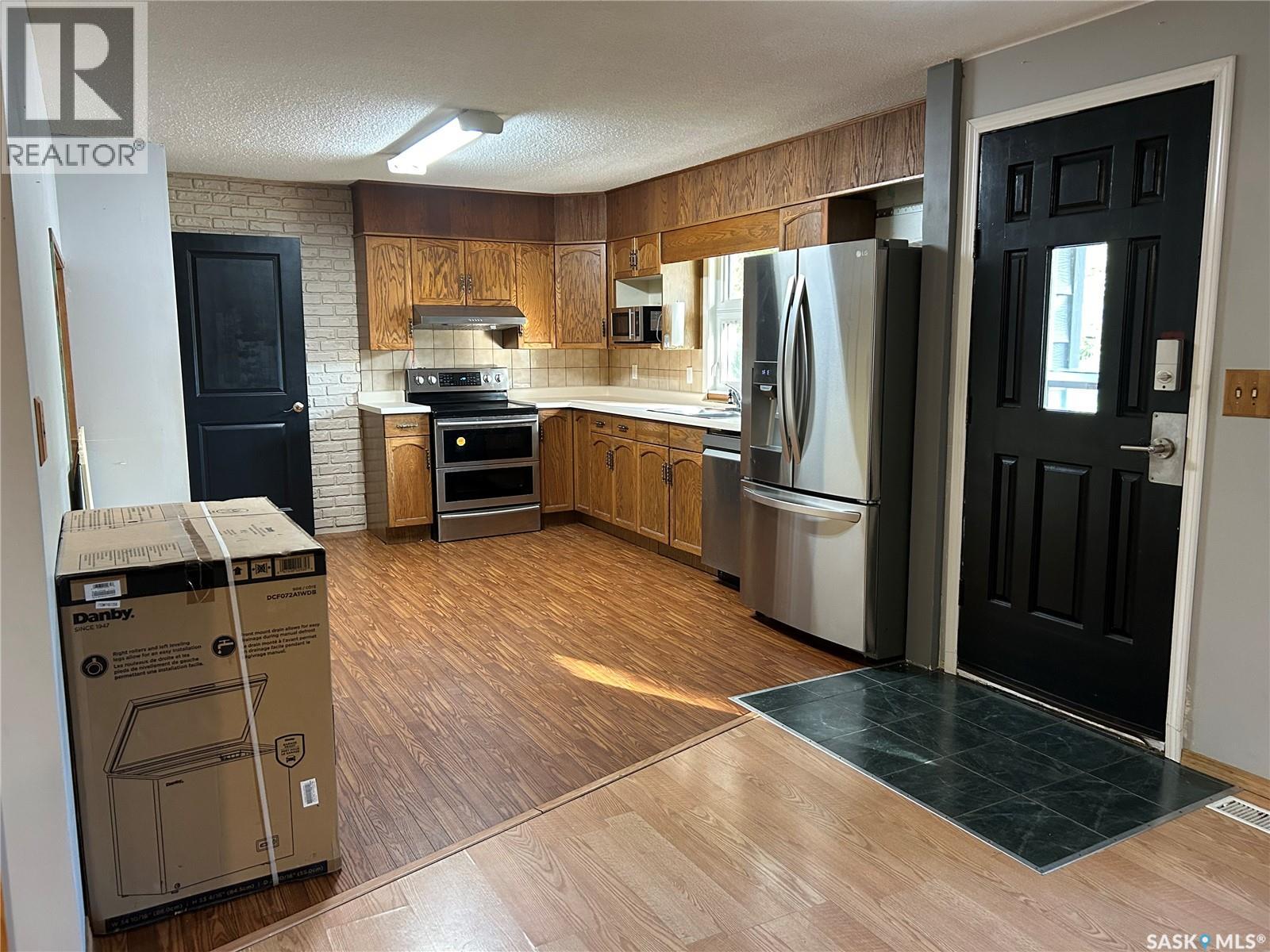 256 Duncan Road, Estevan, Saskatchewan  S4A 0A4 - Photo 4 - SK019464