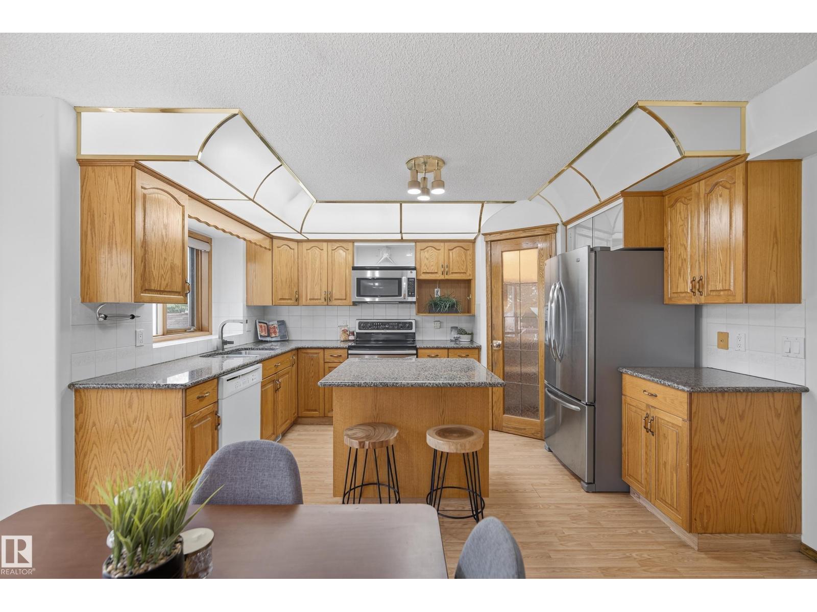 917 Ormsby Wd Nw, Edmonton, Alberta  T5T 6A9 - Photo 15 - E4459705