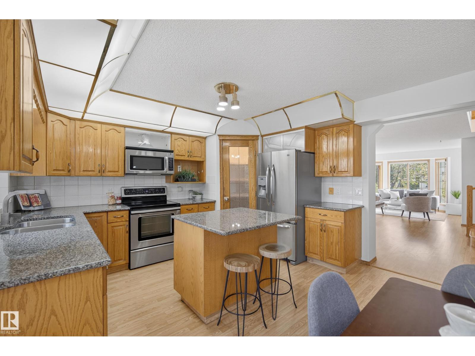 917 Ormsby Wd Nw, Edmonton, Alberta  T5T 6A9 - Photo 16 - E4459705
