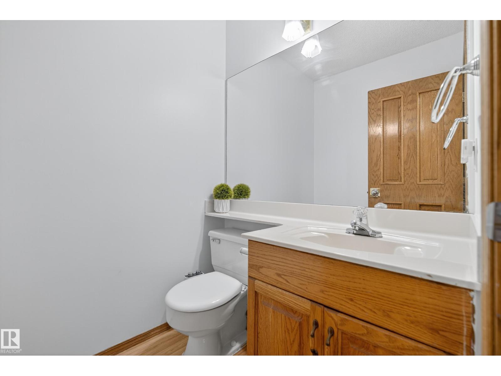 917 Ormsby Wd Nw, Edmonton, Alberta  T5T 6A9 - Photo 6 - E4459705