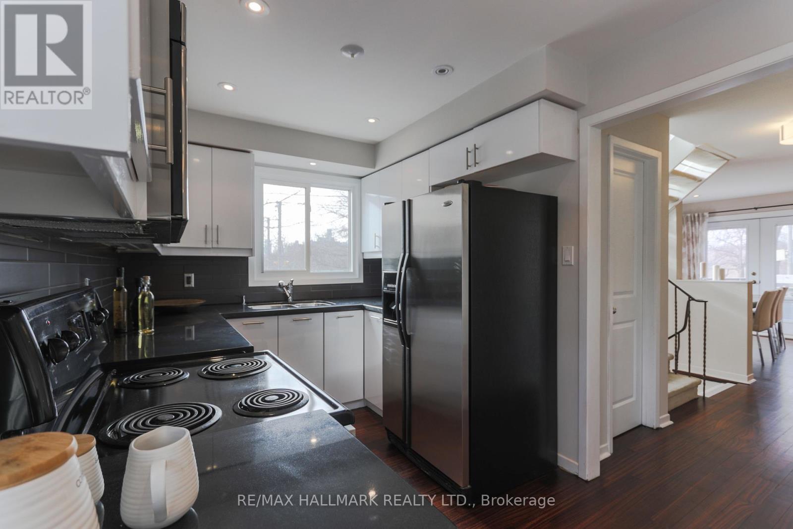 451 Broadview Avenue, Toronto, Ontario  M4K 2N3 - Photo 14 - E12429234