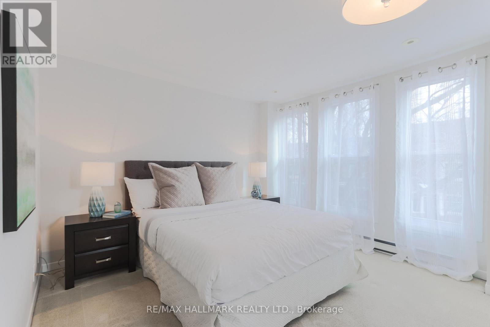 451 Broadview Avenue, Toronto, Ontario  M4K 2N3 - Photo 18 - E12429234