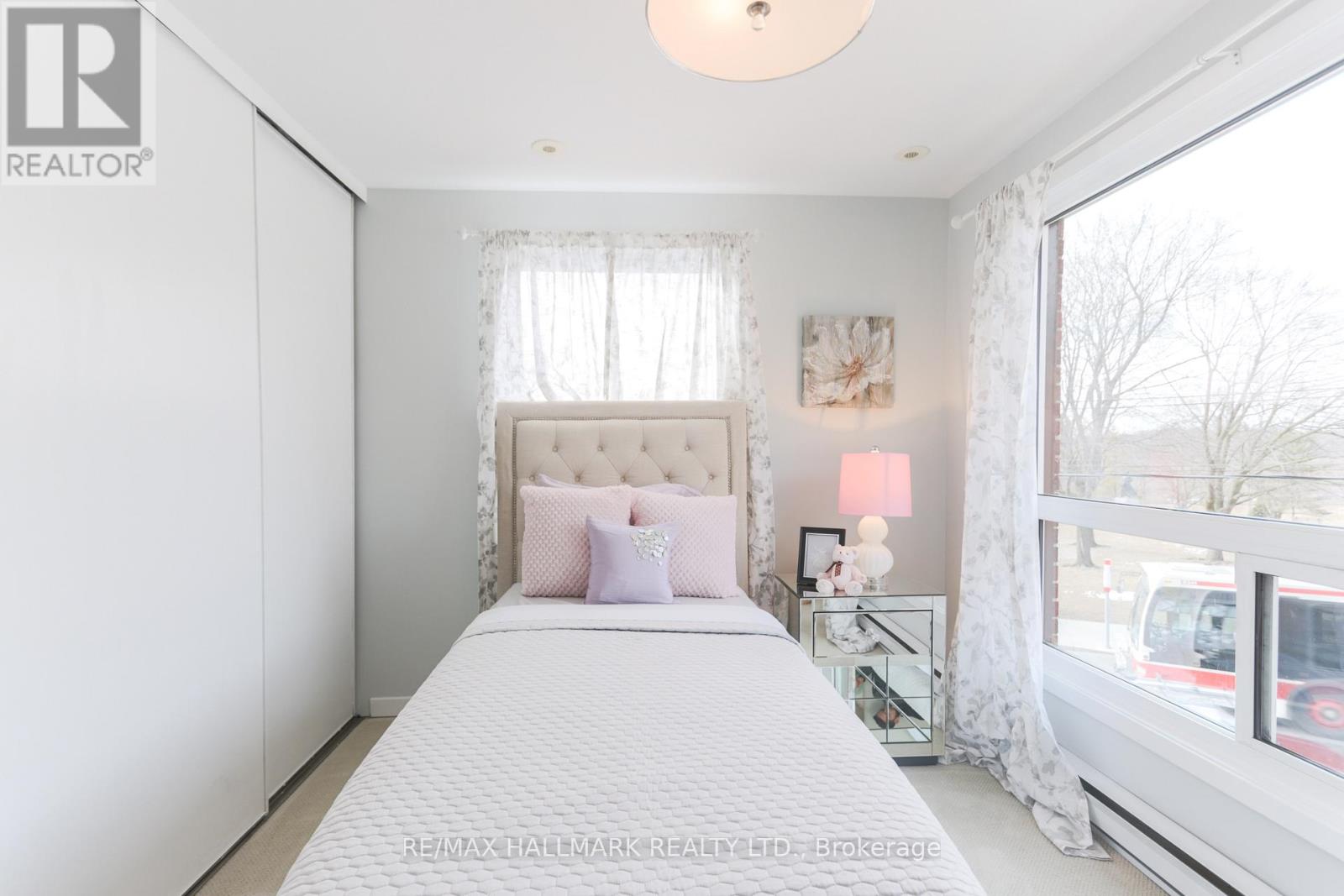 451 Broadview Avenue, Toronto, Ontario  M4K 2N3 - Photo 22 - E12429234