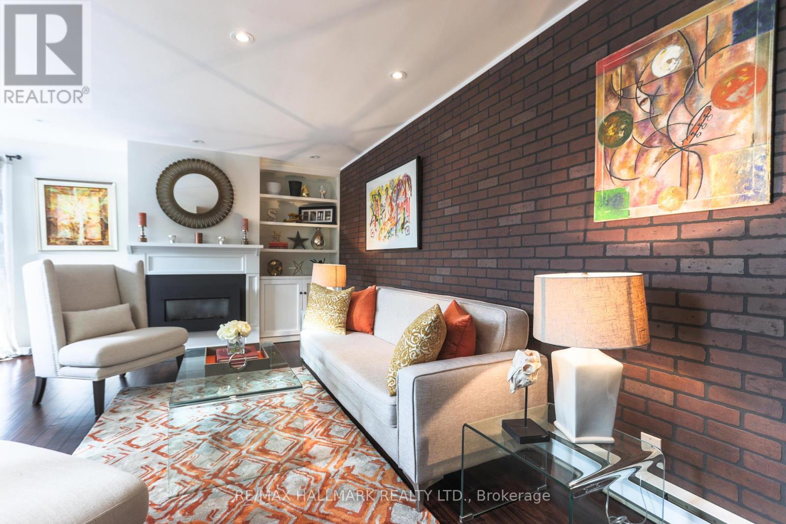 451 Broadview Avenue, Toronto, Ontario  M4K 2N3 - Photo 4 - E12429234
