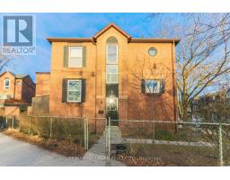 451 BROADVIEW AVENUE, Toronto, Ontario