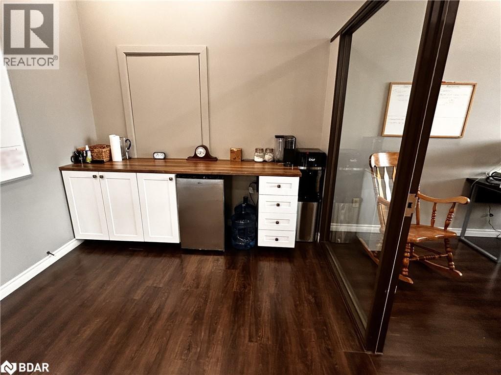 49 Essa Road Unit# 1, Barrie, Ontario  L4N 3K4 - Photo 12 - 40773699